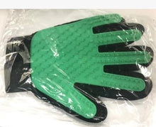 Load image into Gallery viewer, Brush Glove (for Pets)